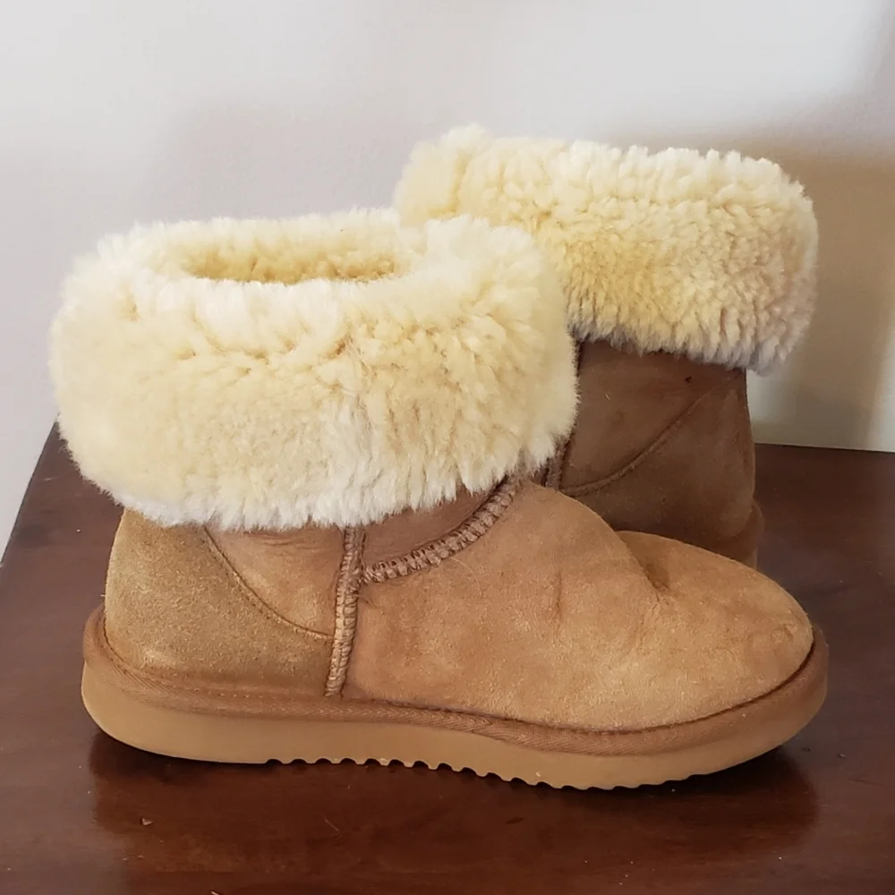 Sheepskin Women's Boots Size 6